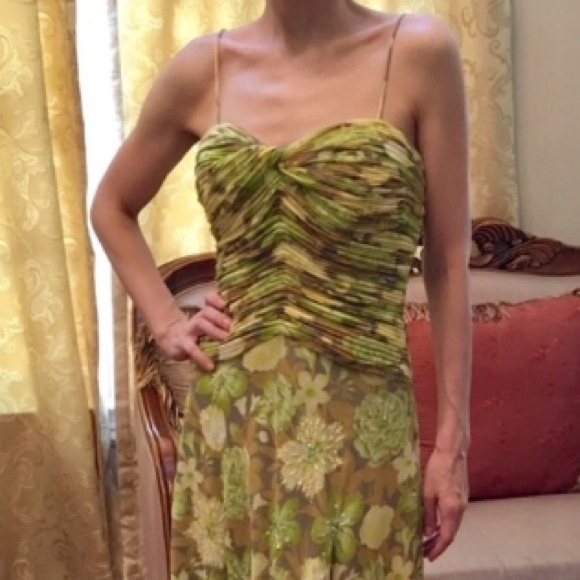 Chetta B. Ruched Floral Sequined Silk MIDI dress sz.2 - Picture 2 of 16